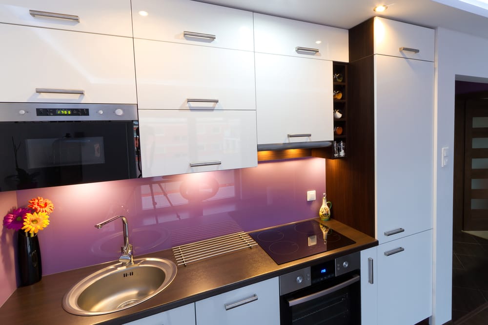 How to Clean a Glass Splashback