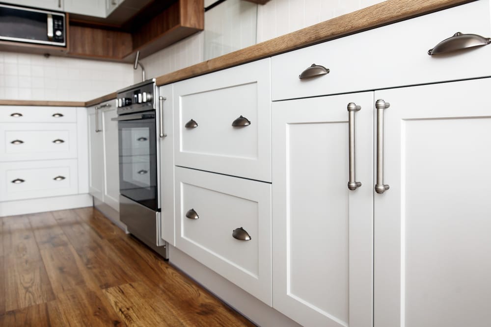 Kitchen Refacing Cost Localsearch, What Is The Cost To Reface Cabinets